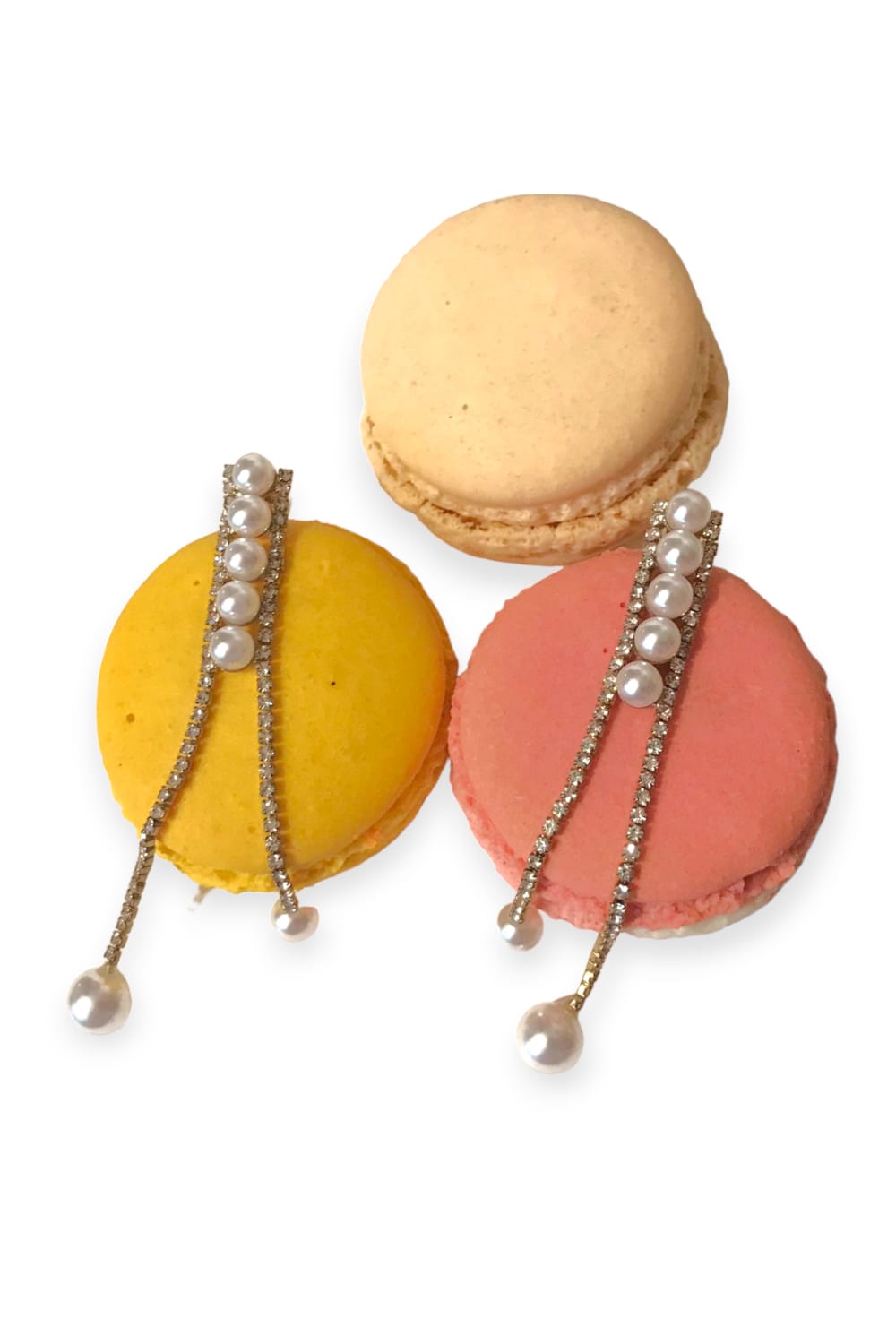 Roikkuvat helmikorvakorut