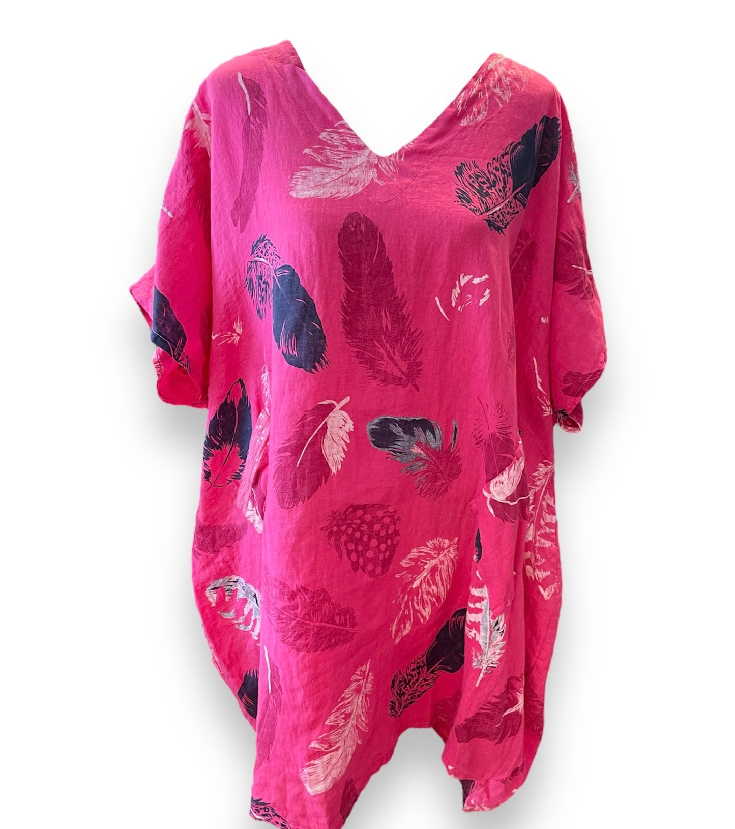 Pellavatunika sulkakuvioilla