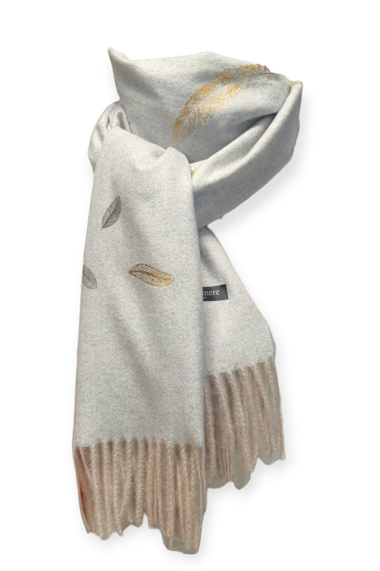 Vaaleansinimeleerattu cashmere -huivi sulkakuviolla