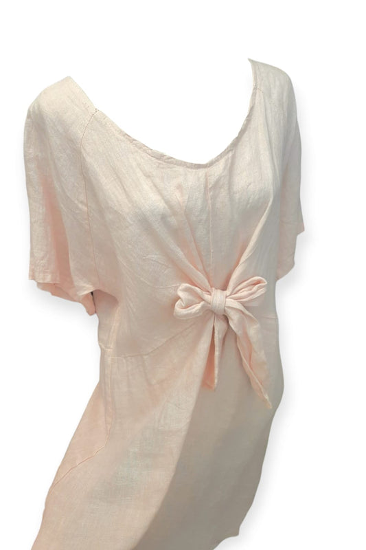 Vaaleanpunainen pellavatunika solmimisnauhoilla