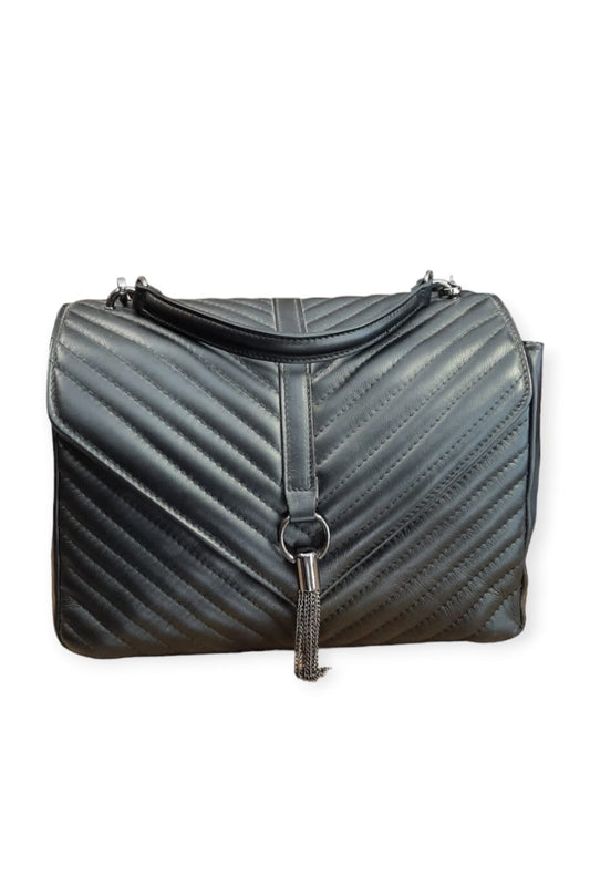 Musta tikattu nahkalaukku