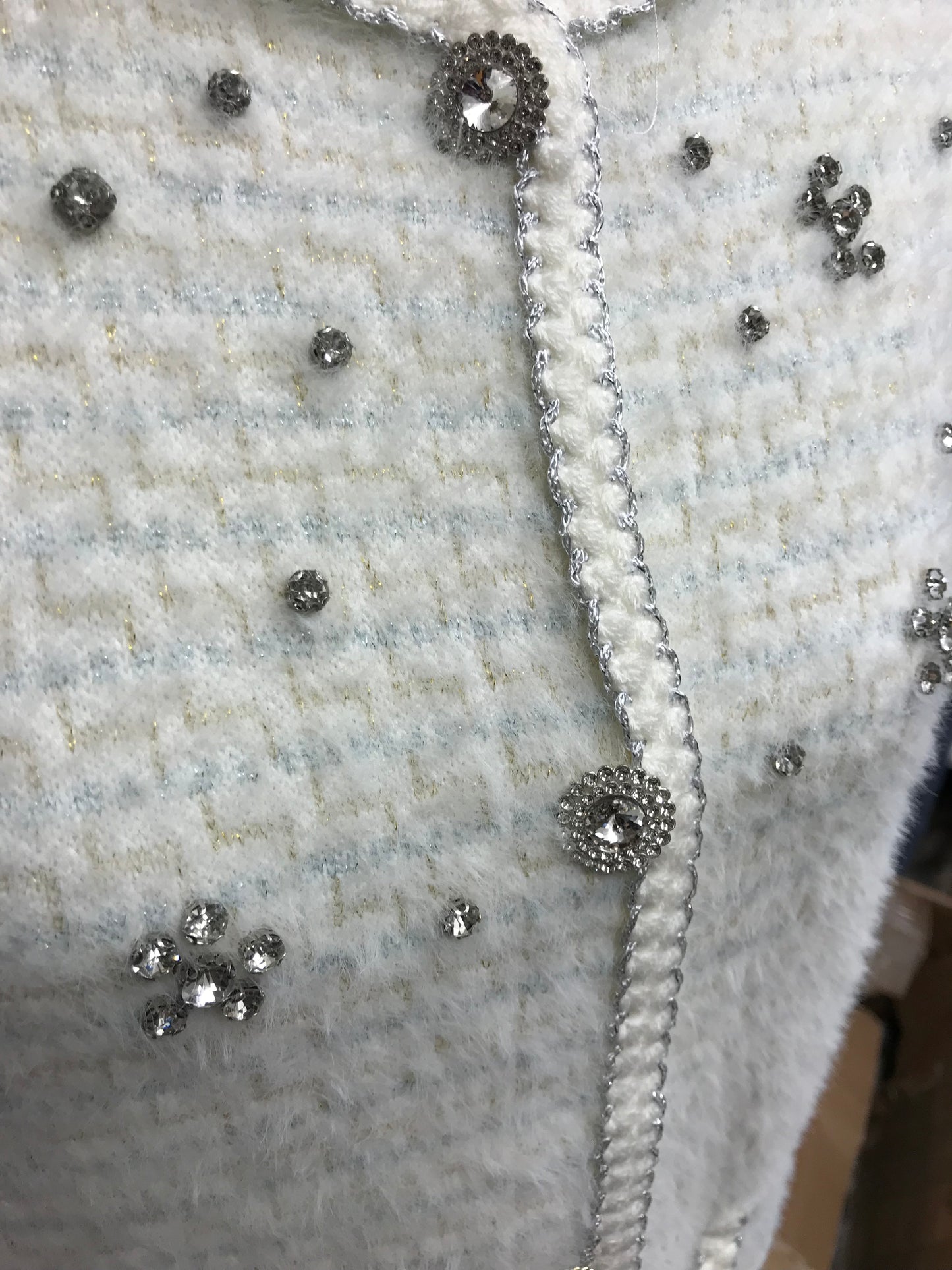 Chanel tyylinen jakku
