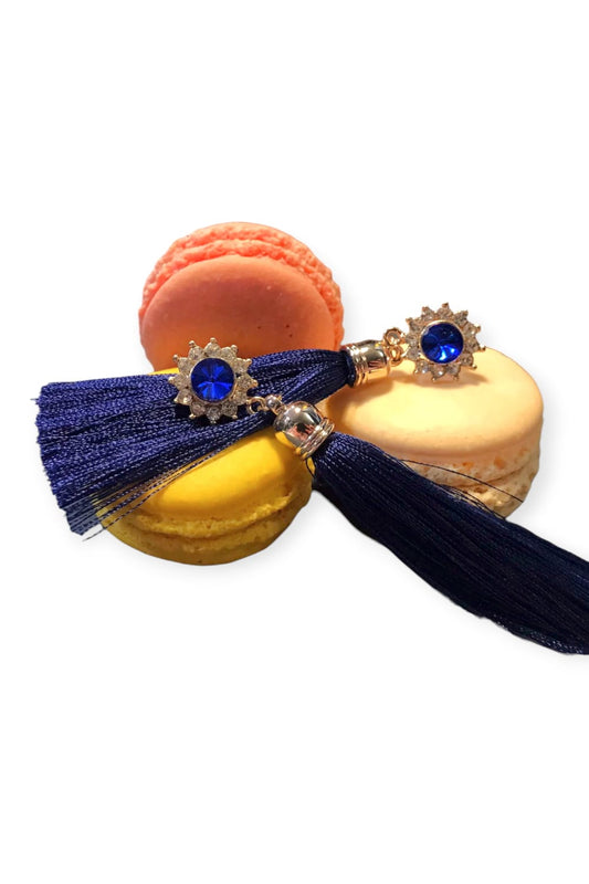 Siniset tupsukorvakorut