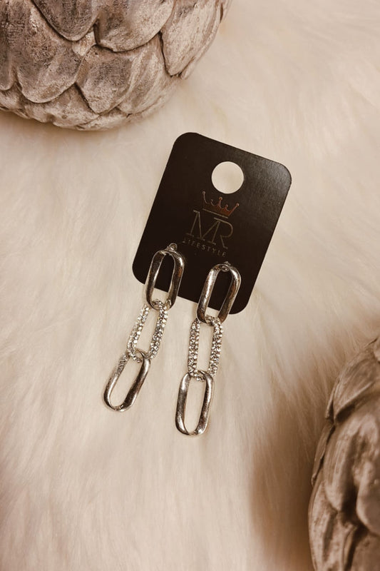 Hopeanväriset ketjukorvakorut