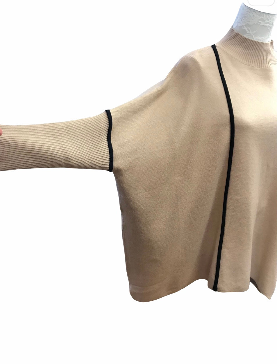 Neulepaita nauhakuviolla