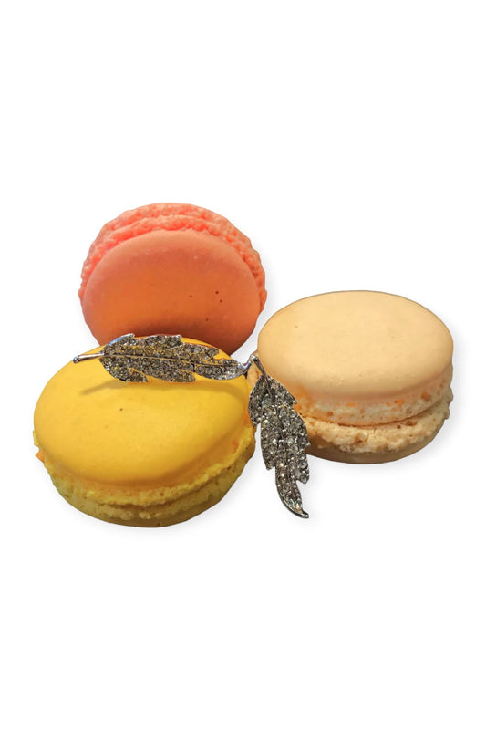 Hopeanväriset lehtikorvakorut