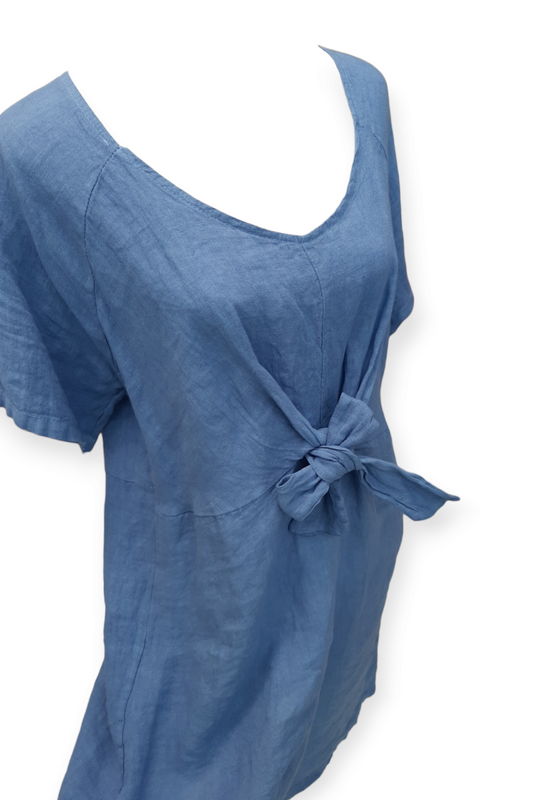 Sininen pellavatunika solmimisnauhoilla
