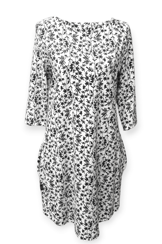 M&R Trikoomekko, valkomusta 2/3 hiha